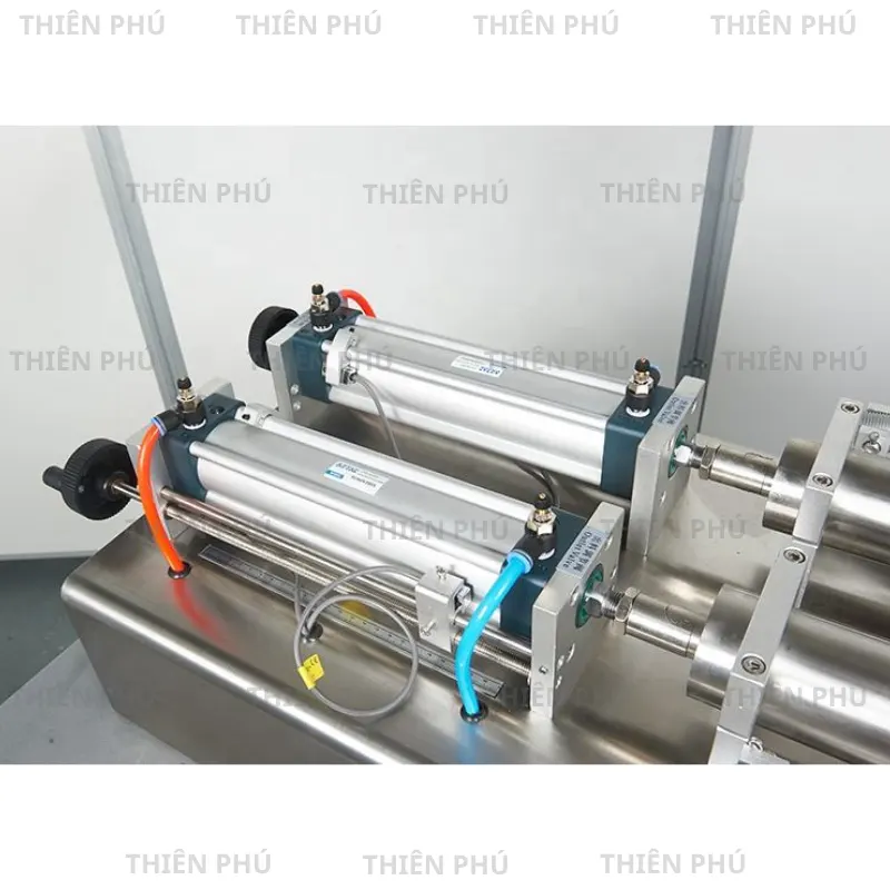 Máy Chiết Rót Dầu Ăn Dung Dịch Lỏng 2 Vòi 22 May chiet rot dau an dung dich long 2 voi 5