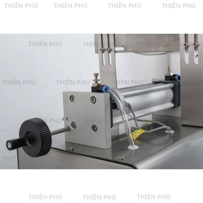 May chiet rot dung dich dat co canh khuay 10