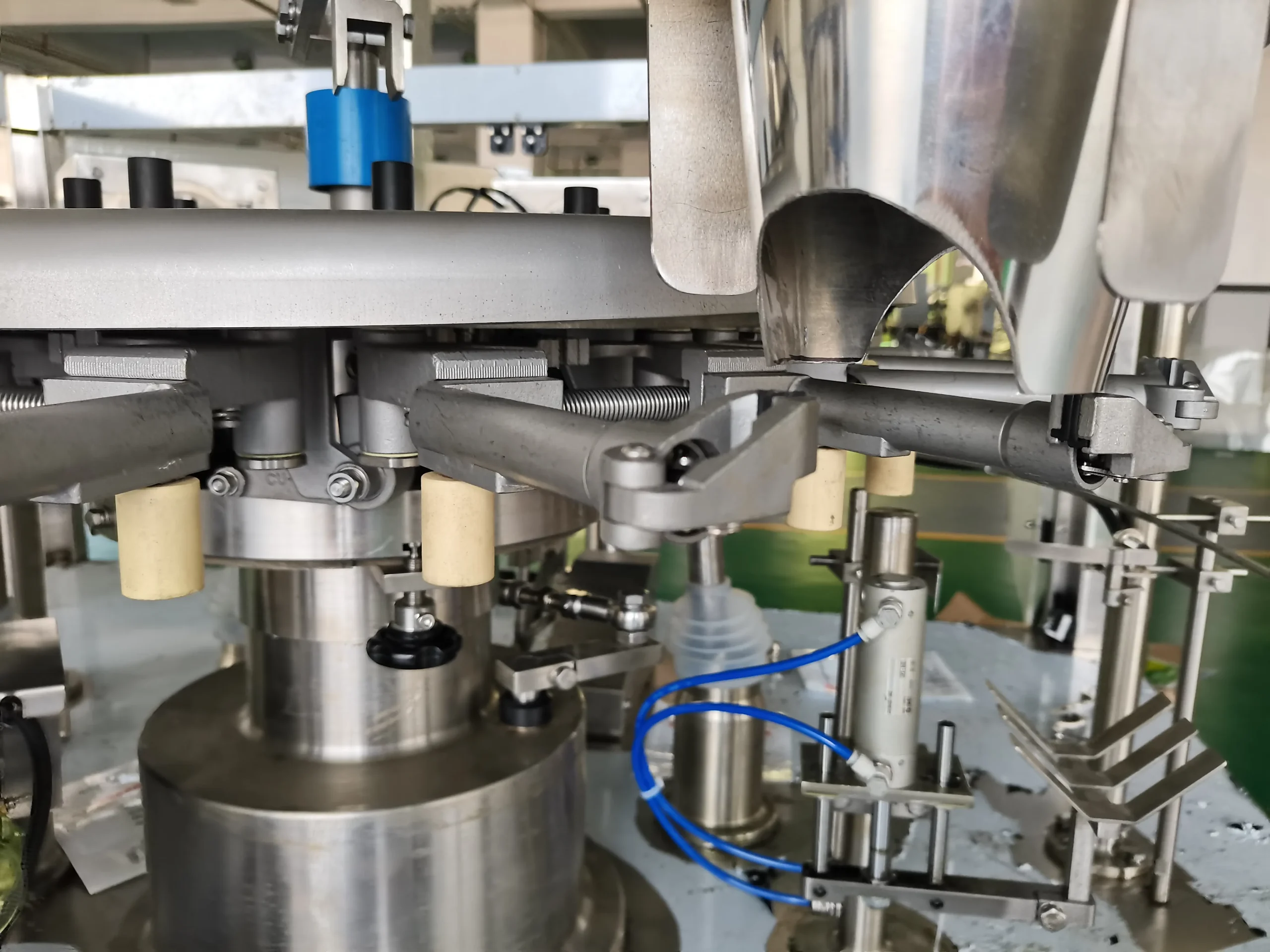 may dong goi muoi dang bich 04 scaled