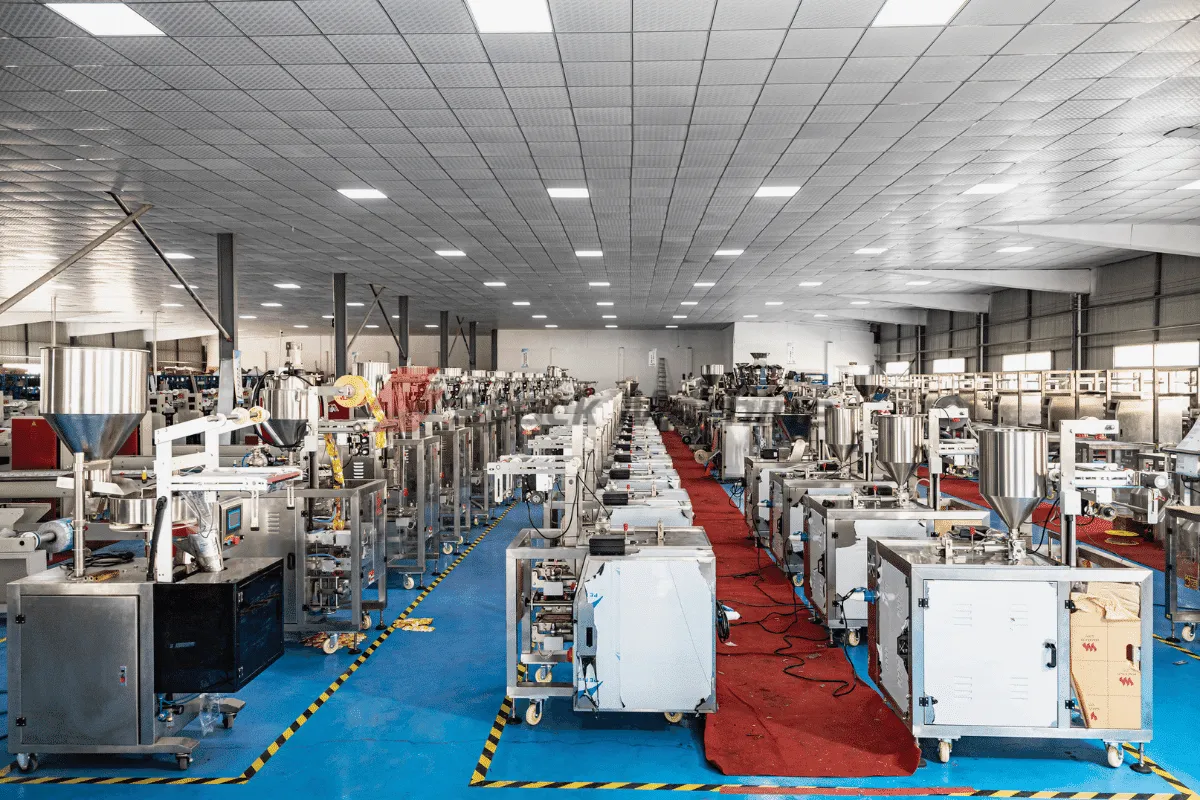 Nên chọn máy đóng gói bánh kẹo tự động hay bán tự động? 2 Khái quát về máy đóng gói tự động và bán tự động