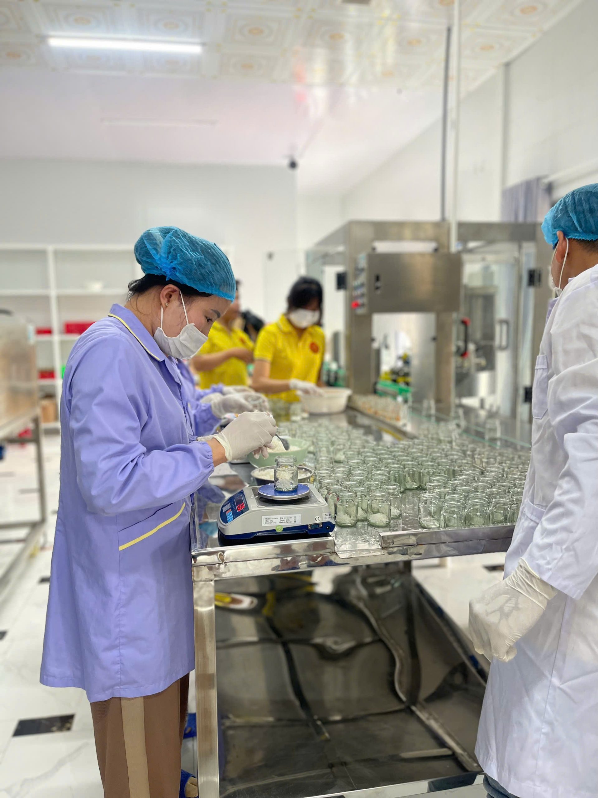 Bàn Giao Dây Chuyền Sản Xuất Yến Hũ Cho Khách Hàng Tại Đắk Lắk 10 dc yen daklak 09 scaled